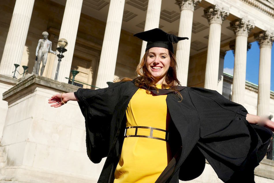 sabina trojanova graduation girl vs globe